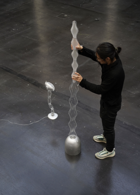 Zhen Bian an der HfG Karlsruhe mit seiner Diplomarbeit "Deformation under Pressure"