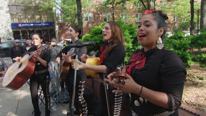 Filmstill: In Jackson Heights , USA, Frankreich 2015 , Regie: Frederick Wiseman