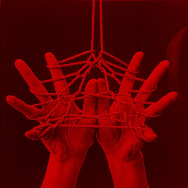 Fotografiert von Mirja de Vries. Ursprünglich veröffentlicht in Das Hexenspiel, Köln: DuMont Buchverlag, 1978.