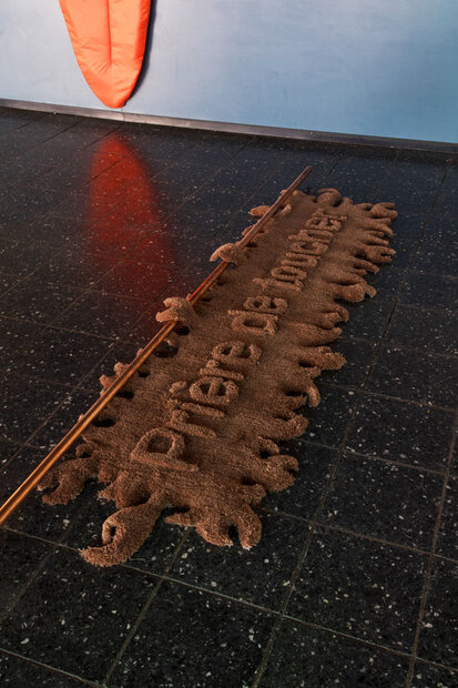 «Priére de toucher», Tatjana Stürmer, 2020, Installationsansicht ZKM Pavillon