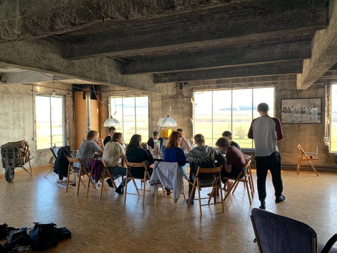 Workshop in Verdun: deutsch-französische Freundschaft, viel Buchbindekleber und gutes Essen.