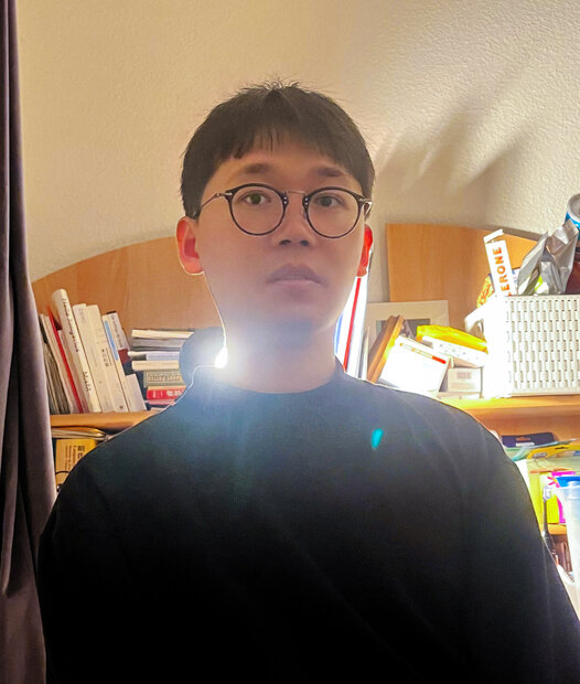 Der Künstler Fangchao Bi