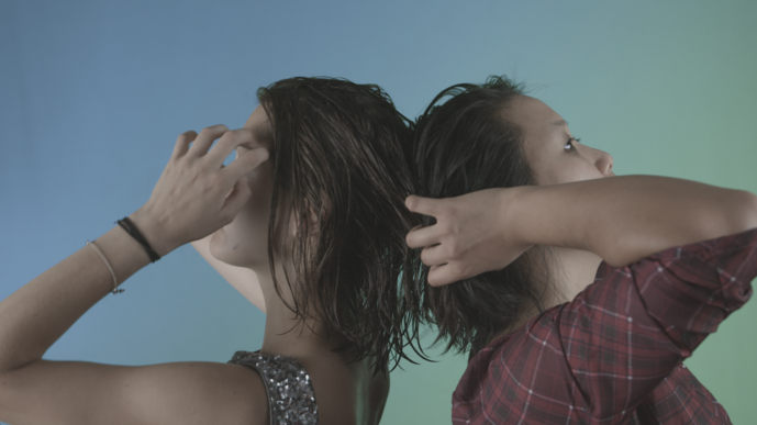 „Surface Black/Blue/Green“ von Ira Konyukhova