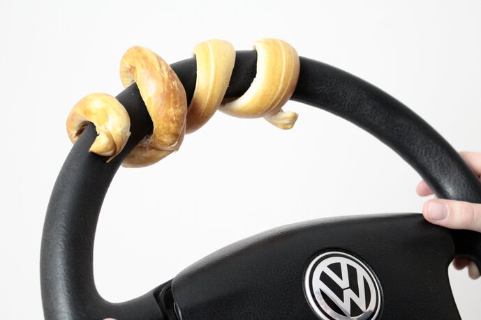 „Autofahrer-Brezel“ von Amelie Poxleitner