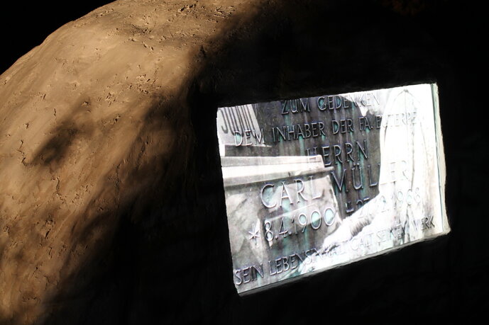 Grabsteinobjekt, Carl Müller